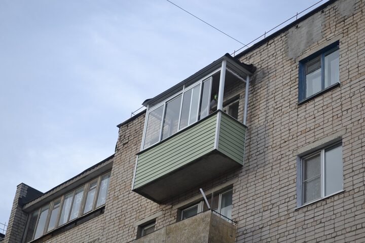 Остекление П-образного балкона ул Билибина